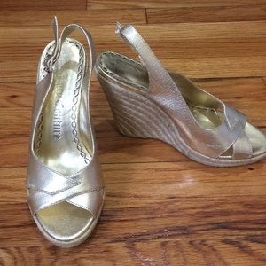 Gold leather Juicy Couture wedges
